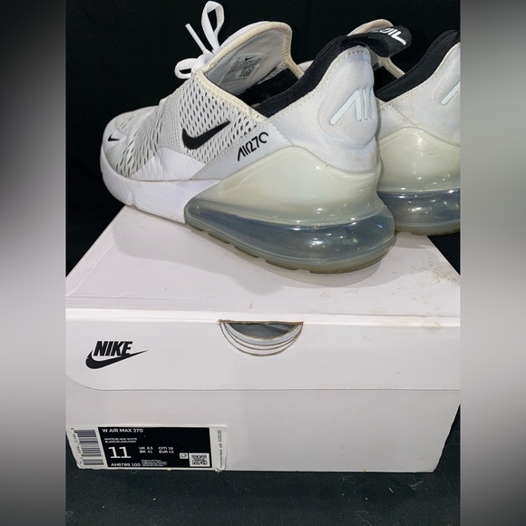 Nike Air Max 270 - Picture 6 of 7